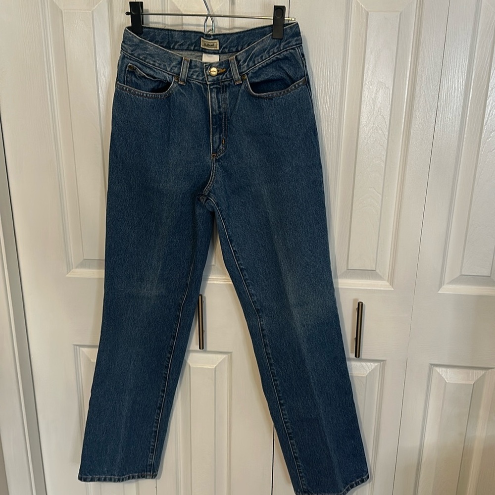 L.L.Bean Women’s Classic Straight Leg Jeans – Size 6 M/T | 100% Cotton